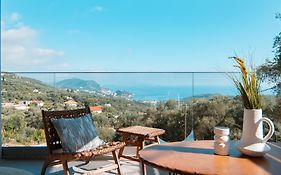 Goldeneye Luxury Villas